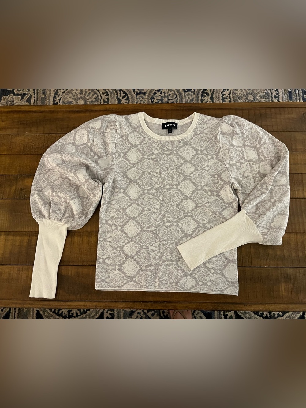 NWOT Express Sweater Ivory/Gray size S